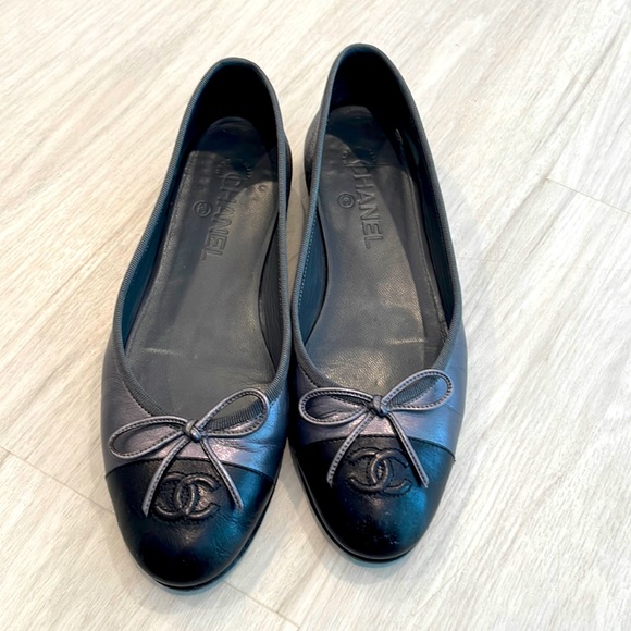 CHANEL Shoes - Chanel ballet flats